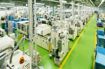 日本発の技術と品質を、世界基準へ。PECが推進する最先端のグローバル生産体制